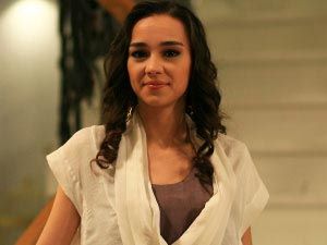 Maral: En Güzel Hikayem - Türkü Turan - Arya Feyman