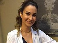 Acil Aşk Aranıyor - Rojda Demirer - Ayla Akyürekli