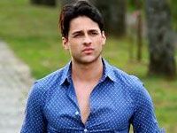 Çilek Kokusu - Ekin Mert Daymaz - Volkan