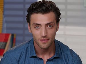 Adı Mutluluk - Ceyhun Mengiroğlu - Eren Yüksel