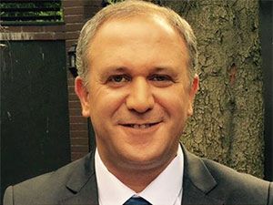 Kiralık Aşk - İsmail Karagöz - Şükrü