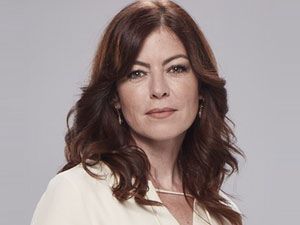 Poyraz Karayel - İdil Fırat - Despina Petridis Umman