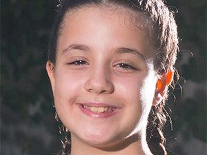 Azim Kahramanı Ayşe - Berfin Ün - Melike