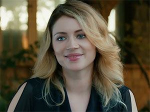 Güllerin Savaşı - Elena Viunova - Brooke 2