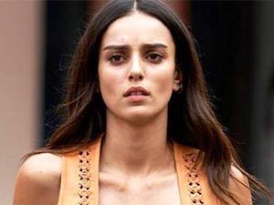 Kara Para Aşk - Bestemsu Özdemir - Nilüfer Denizer