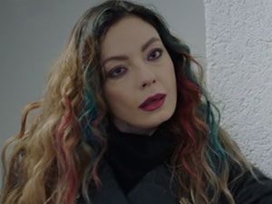 Kehribar - Özge Özder - Adile Genstald Yarımcalı