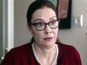 Kördüğüm (2016) - Ayda Aksel - Ayşen İşleyen