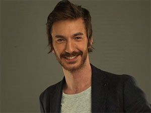 Hayatımın Aşkı - Sarp Can Köroğlu - Hakan