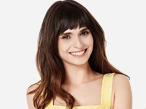 Yüksek Sosyete - Meriç Aral - Ece