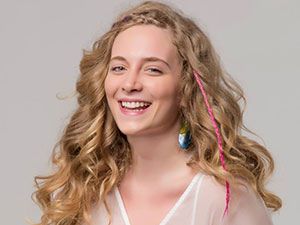 Arkadaşlar İyidir - Hayal Köseoğlu - Merve Altınköprü