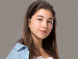 Babam ve Ailesi - Doğa Zeynep Doğuşlu - Çiçek İpekçi