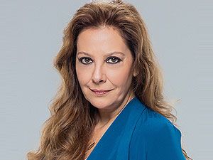 Poyraz Karayel - Ayda Aksel - Nevra Sayguner