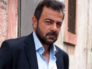 Kerem Alışık - Kerem Alışık - Ayhan