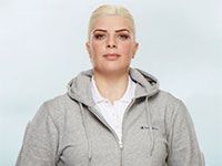 Boynu Bükükler - Özüm Arkan - Zerrin