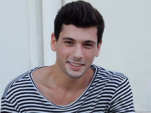 Hayat Bazen Tatlıdır - Deniz Can Aktaş - Burak (Ronaldo)