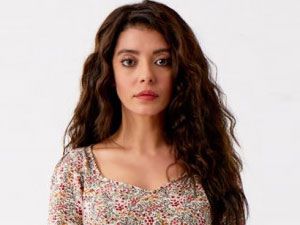 Çoban Yıldızı - Selin Şekerci - Zühre Filiz