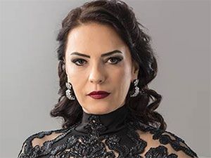 Evlat Kokusu - Yeşim Salkım - Hünkar Akbaş