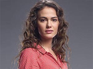 Kara Yazı - Gülper Özdemir - Derya Uluçınar