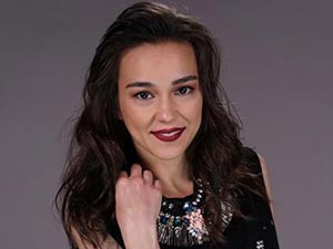 Dolunay - Türkü Turan - Alya