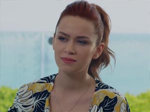 Buse Arslan Akdeniz - Buse Arslan - Nevin