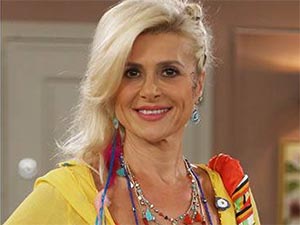 Çocuklar Duymasın - Melek Şahin - Hayriye