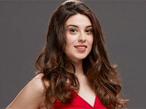 Rüya - Funda Bostanlık - Yıldız Akarsu