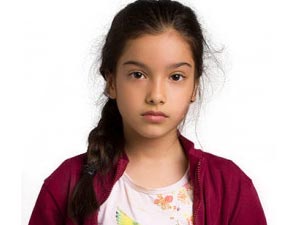 Kübra Süzgün - Kübra Süzgün - Nisan Çeşmeli