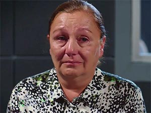 Kırgın Çiçekler - Asuman Karakollukçu - Melahat