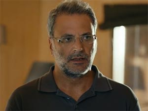 Siyah Beyaz Aşk - Erol Yavan - Yunus