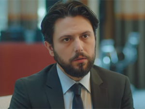 Ufak Tefek Cinayetler - Yiğit Çelebi - Enver