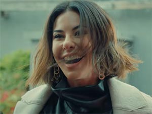 İstanbullu Gelin - Defne Samyeli - Siren Demirci