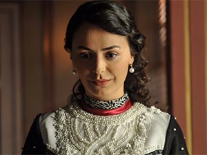 Payitaht Abdülhamid - Büşra Acar - Esma Kalfa