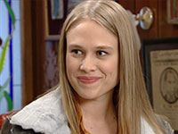 Seksenler - Begüm Öner - Elvan