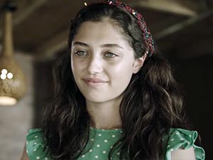 Gülperi - Kayra Aleyna Zabcı - Gülperi Çetin (Gençliği)