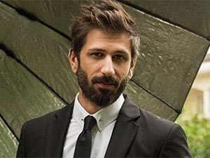 Ufak Tefek Cinayetler - Ushan Çakır - Emre Çelen