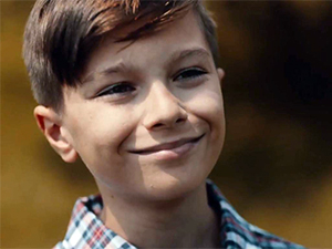 Çukur - Berk Pamir - Yamaç Koçovalı (Küçüklüğü)