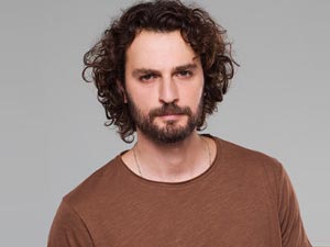 Bir Aile Hikayesi - Birkan Sokullu - Berk Güneş