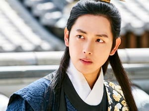 Sevda Masalı - Im Si-wan - Wang Won