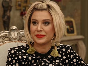 Jet Sosyete - Hande Katipoğlu - Ela