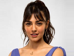 Her Yerde Sen - Aslıhan Malbora - Ayda Akman