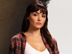 Azize - Hande Erçel - Azize Günay