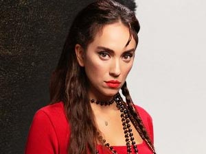 Azize - Duygu Sarışın - Asya Günaydın