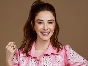 Bay Yanlış - Özge Gürel - Ezgi İnal