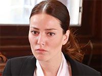 Aşktan Kaçılmaz - Pelin Akil - Yasemin