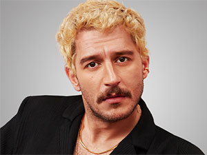 Üç Kuruş - Uraz Kaygılaroğlu - Kartal