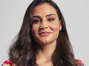 Üç Kuruş - Asena Girişken - Perihan