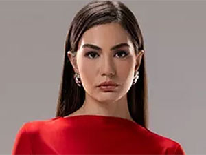 Eşref Rüya - Demet Özdemir - Nisan Akyol / Rüya