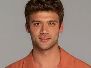 Dönence - Caner Topçu - Özgür