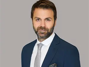 Ya Çok Seversen - Aziz Caner İnan - Umut
