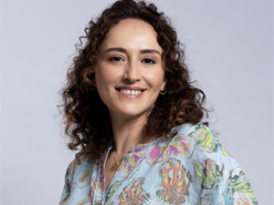 Aile Saadeti - Esra Kızıldoğan - Öykü Kimdir?